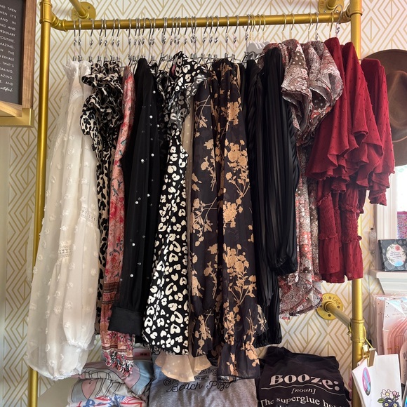 Red top - Picture 2 of 2